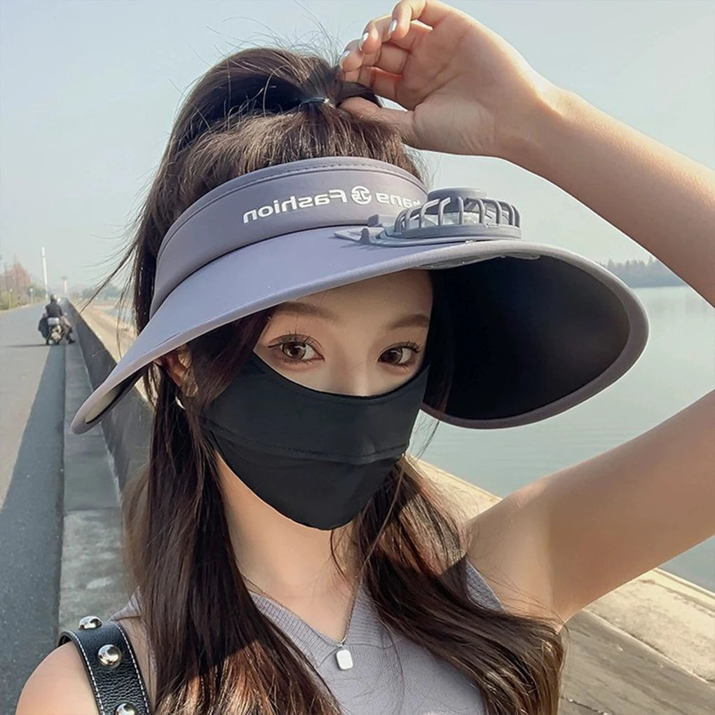 BreezeGlow Solar Visor – Stylish Sun Hat with Built-In Fan & USB Recharge